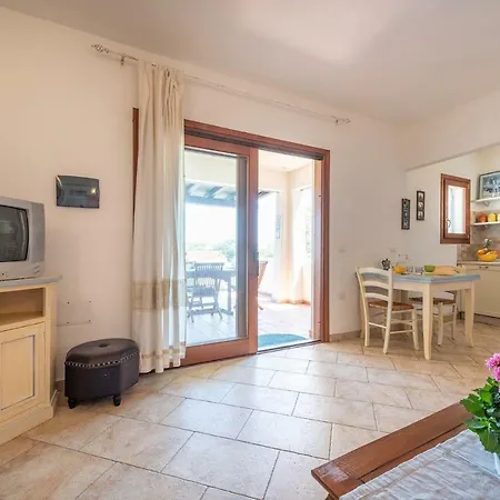 In San Teodoro 34659 Apartment *